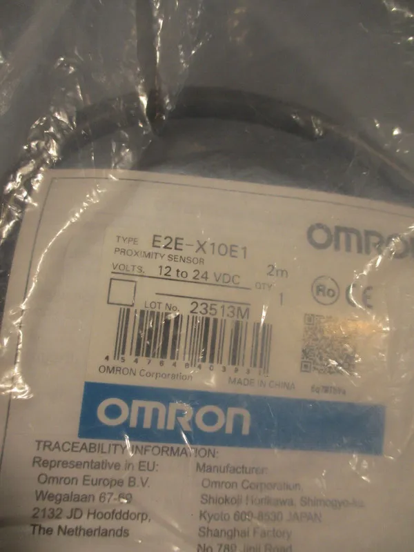 Датчик приближения Omron E2E-X10E1 23X0 12-24VDC Proximity Sensor