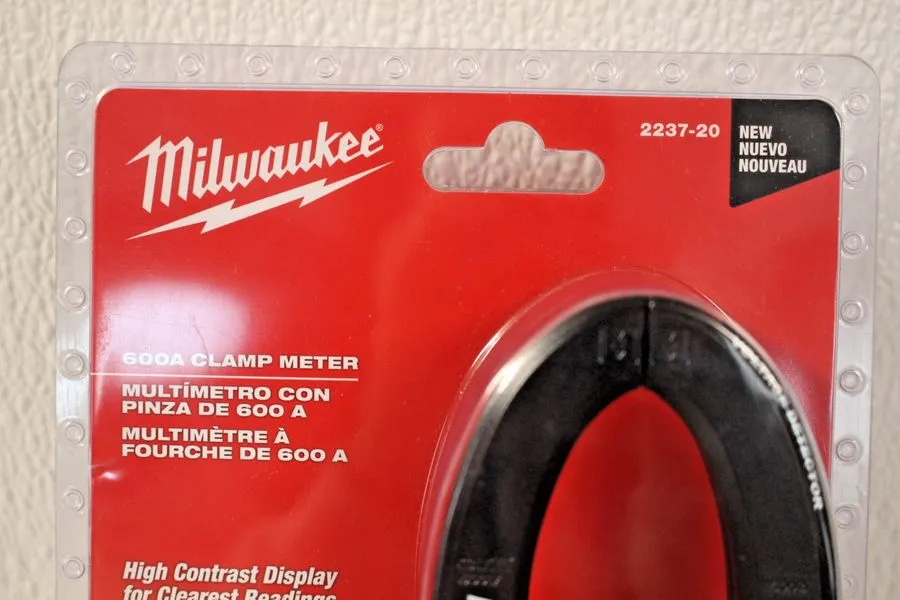 Тестер Milwaukee 2237-20 600V AC/DC Digital Clamp Meter HVAC/R