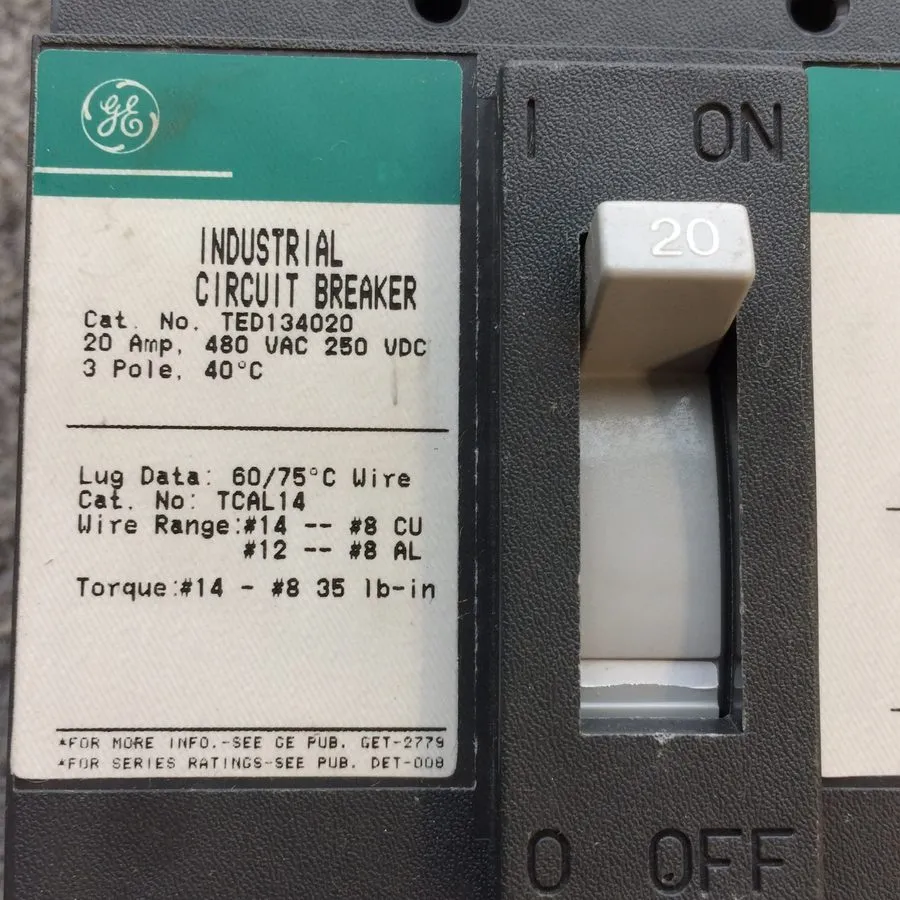 Автоматический выключатель GE TED134020 20-Amp 3-Pole Industrial Circuit Breaker