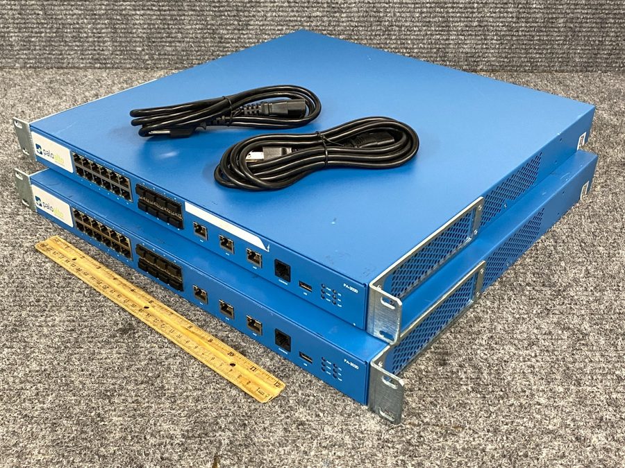 Межсетевой экран Palo Alto PA-3020 12-Port GbE 8-Port SFP Security Firewall
