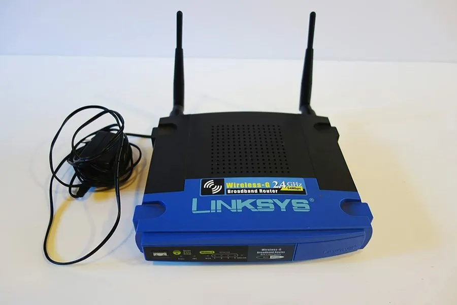 Маршрутизатор LINKSYS WIRELESS -G BROADBAND ROUTER (WRT54G) 2.4 GHz/ 802.11g -4 