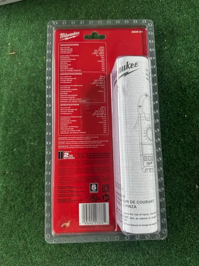 Тестер Milwaukee 2236-20 Clamp Meter