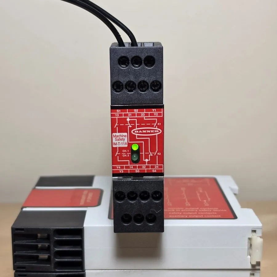 Световая завеса Banner IM-T-11A Safety Interface Module 24VDC 61424 Light Curtai