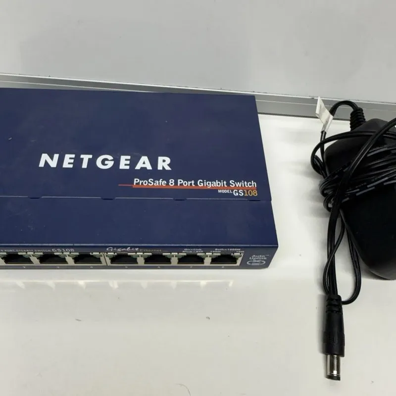 Коммутатор Netgear ProSAFE GS108E v2 Plus 8-Port Gigbit Ethernet Switch — фото лота 2