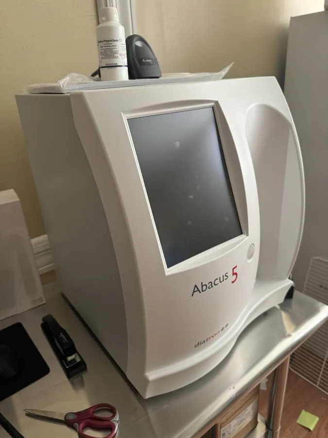 Анализатор Siemens ADVIA 560 Hematology Analyzer 5-Part Differential — фото лота 3