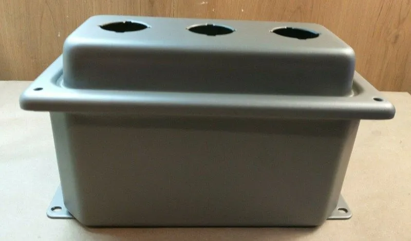 Монтажный шкаф HOFFMAN E-D3PBX 3 HOLE PUSHBUTTON ENCLOSURE