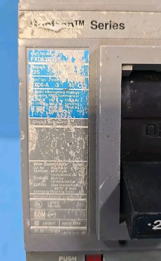 Автоматический выключатель I-T-E Siemens Sentron FXD63B225 225A 3 Pole 600VAC Ci