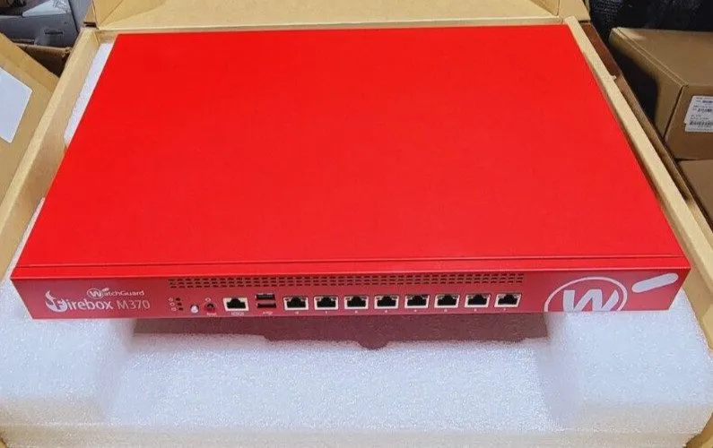 Межсетевой экран WatchGuard Firebox M370 WL6AE8 8-Port Network Security Applianc