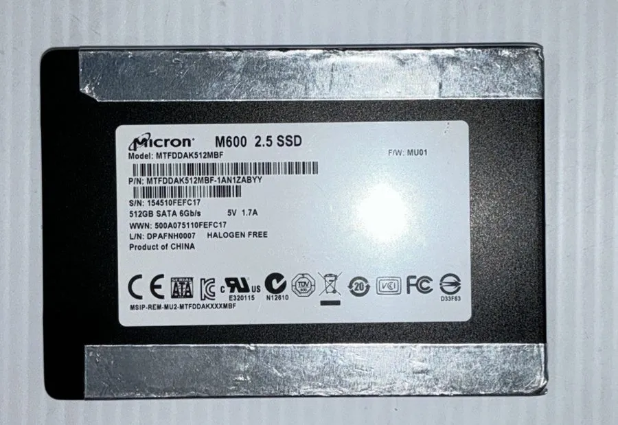 SSD-накопитель Micron M600 2.5" 512GB SSD SATA MTFDDAK512MBF Health Status Good