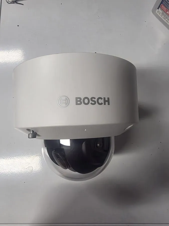 Камера Bosch NDV-8504-R Security Camera — фото лота 1