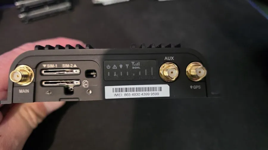 Маршрутизатор Cradlepoint IBR650C-150M-D S5A907A LTE Router No Antennas — фото лота 1