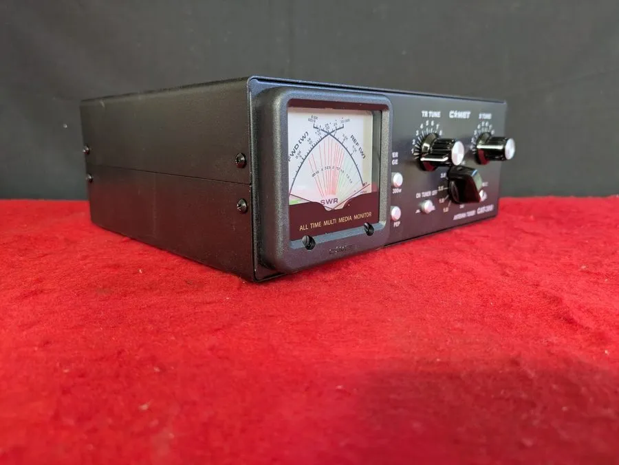 Измерительный инструмент COMET CAT-300 1.8-50MHz 300W Antenna Tuner + Cables + B