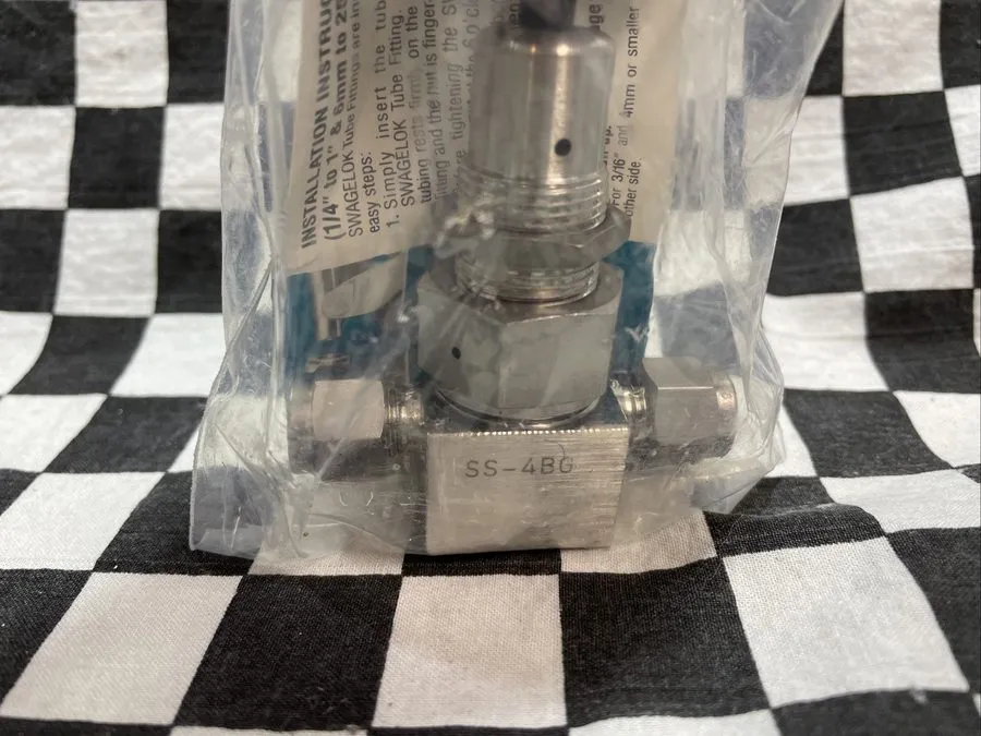 Клапан SWAGELOK SS-4BG STE- 93NC VALVE NEEDLE 0.125 COMP 316 SS PN