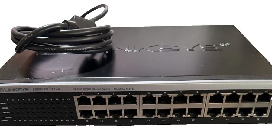 Коммутатор Cisco Linksys EF4124 24-Port 10/100 Ethernet Switch i682