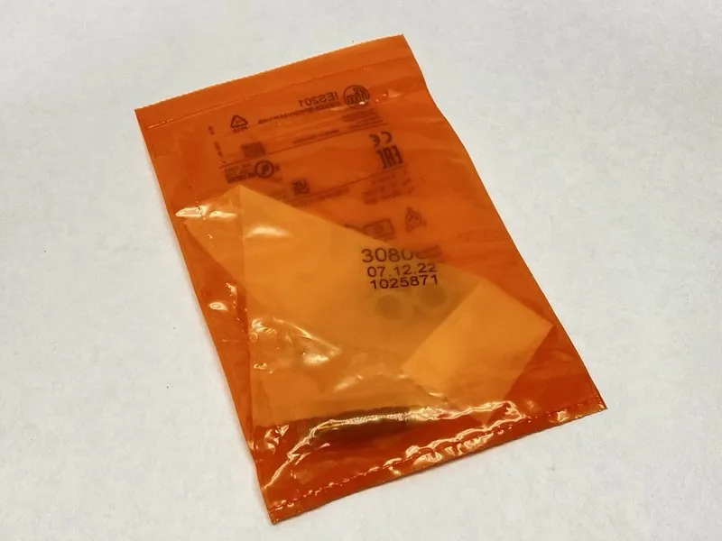 Датчик приближения Ifm IES201 Inductive Proximity Sensor AC/DC Output IEB3006-BP