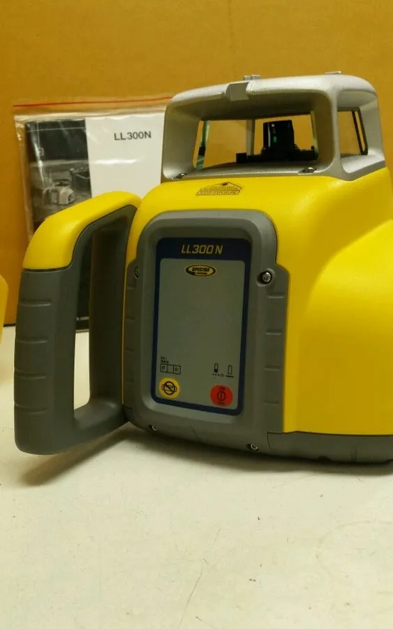 Нивелир Spectra Precision Laser Level LL300N w/ Tripod Stand & HL450 Receiver — фото лота 2