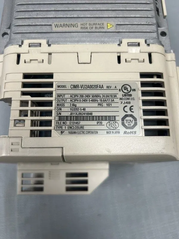Частотный преобразователь Yaskawa V1000 CIMR-VU2A00020FAA VFD 200-240V 3PH 2HP — фото лота 1