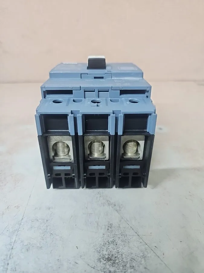 Автоматический выключатель 3VA4170-6ED34-0AA0 SIEMENS 3 POLE 70A 480V 65kA CIRCU