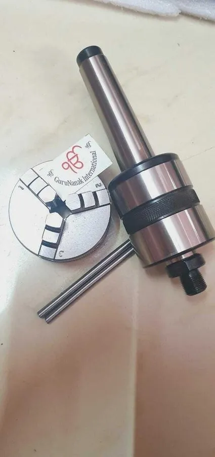Режущий инструмент Revolving Center MT2 MT3 MT4 Shank+3 Jaw Self Centering 65mm  — фото лота 1