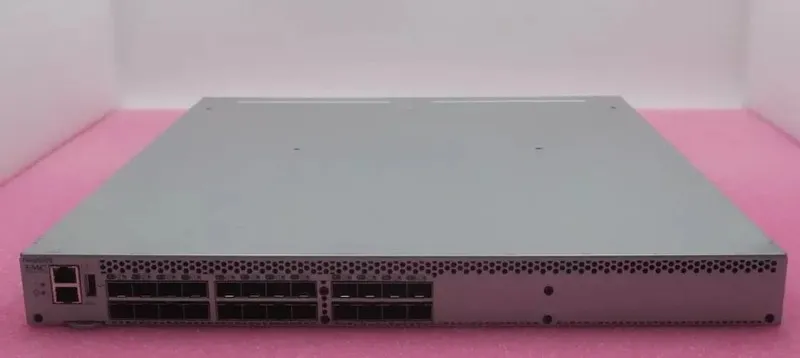 Коммутатор Brocade EMC DS-6505B 24-Port 16Gb FC SAN Switch 12-Port Active + extr