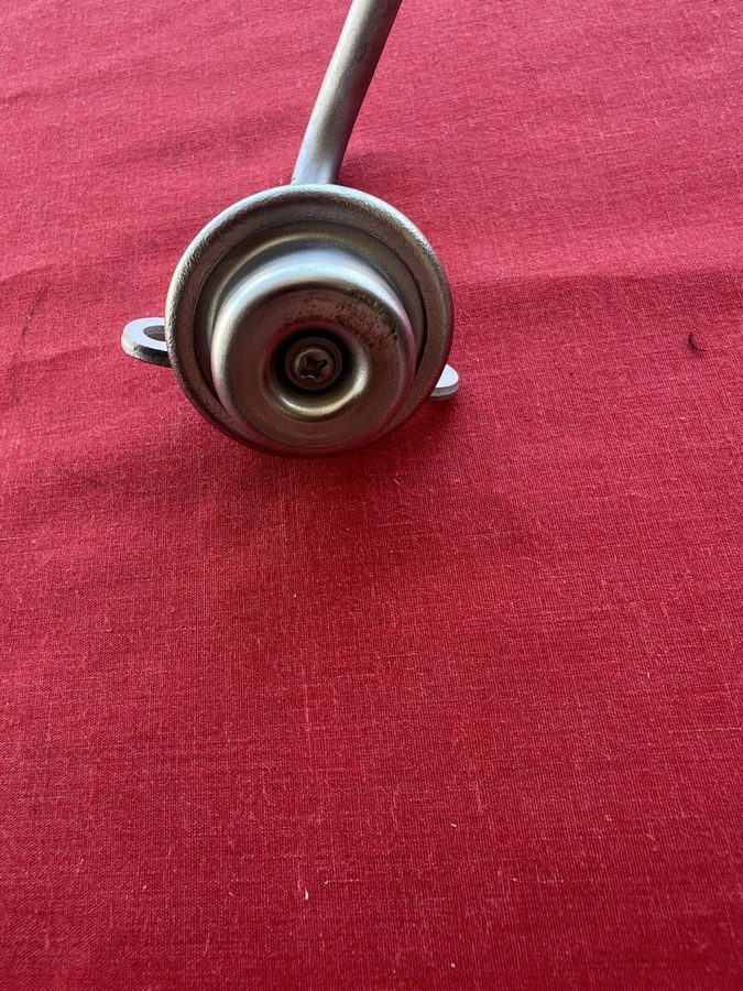 Трубопроводная арматура DENSO 23270-28020 Fuel Injection Pressure Regulator — фото лота 2