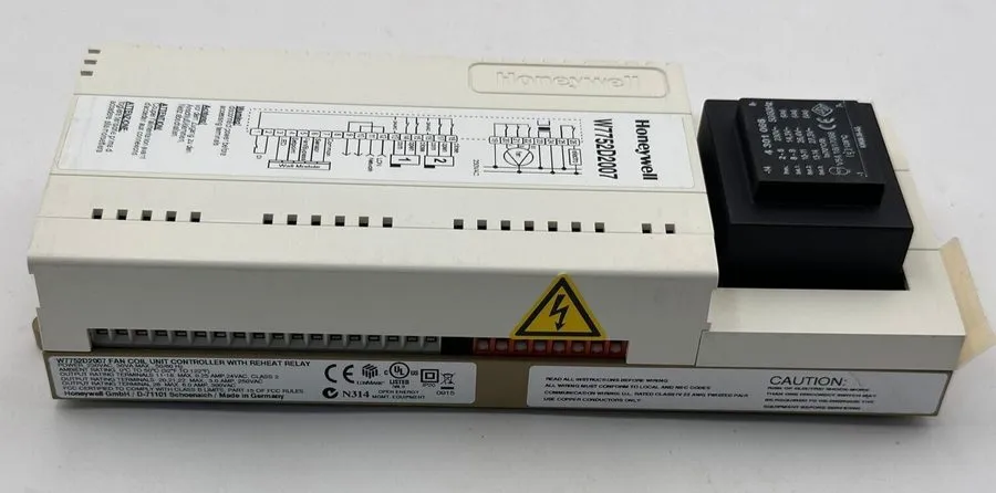 Вентилятор Honeywell W7752D2007 Fan Coil Unit Controller With Reheat Relay
