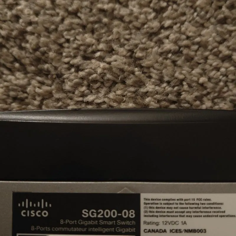 Коммутатор Cisco Small Business 8 Port Gigabit Smart Switch SG200-08 — фото лота 3