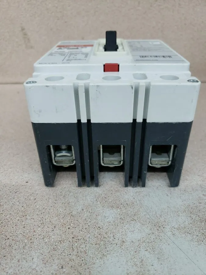 Автоматический выключатель EHD3040 Cutler Hammer 40 Amp 480V 3 Pole Circuit Brea