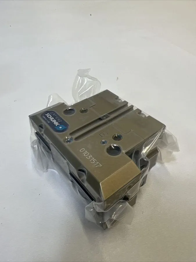 Робот Schunk Universal Gripper 0303510 PZN-plus 64-1-AS