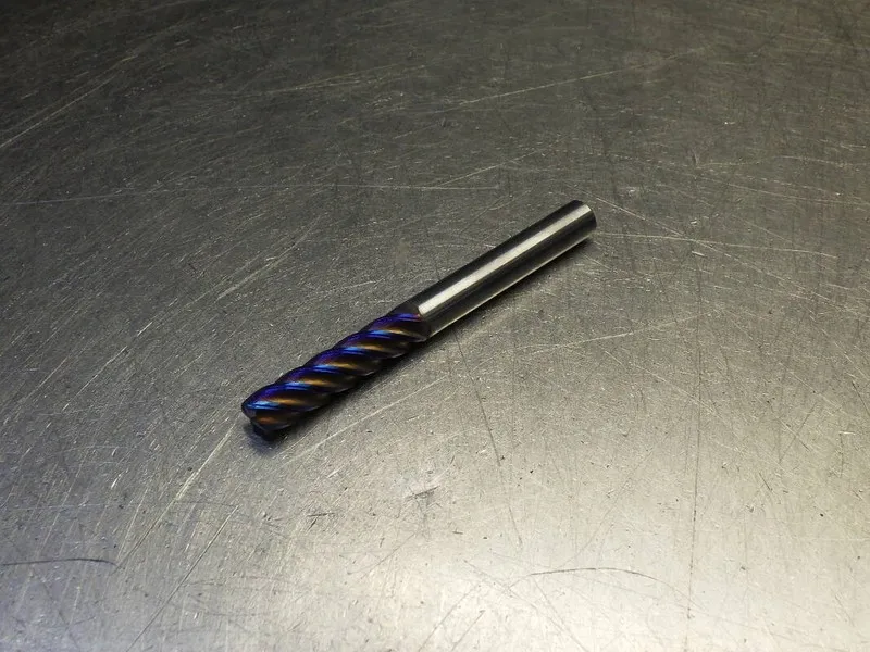 Режущий инструмент Nachi 1/4" 5 Flute Carbide Cr Endmill 1/4" Shank .06" R 41000