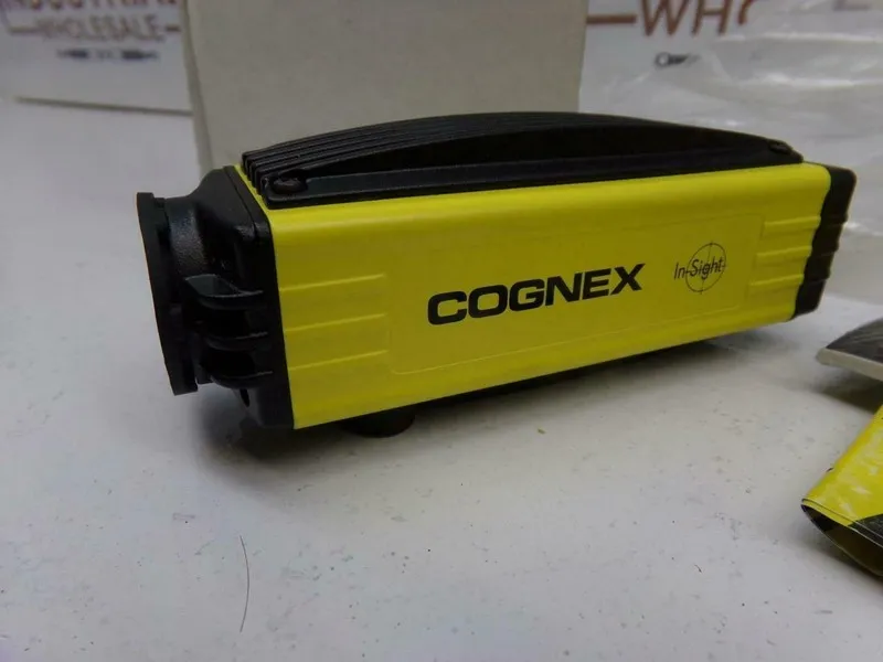 Камера машинного зрения Cognex 800-5762-1 Machine Vision Camera plus Cosmicar 25