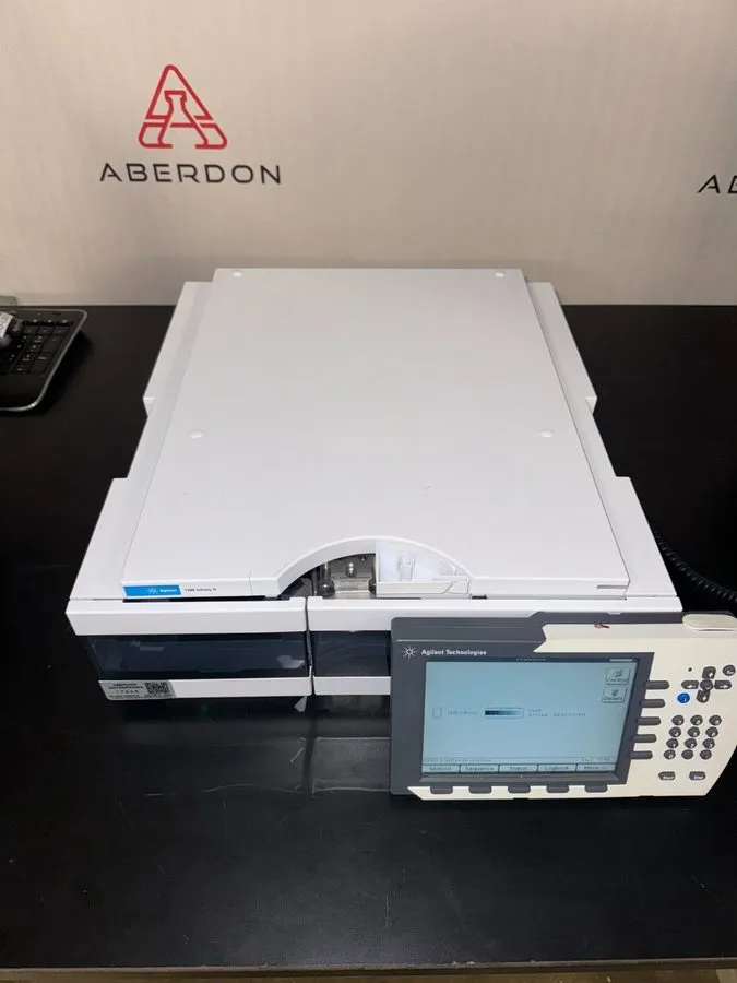 Хроматограф Agilent 1260 Infinity II HPLC System with G7114A, G7116A, G7129A, G7