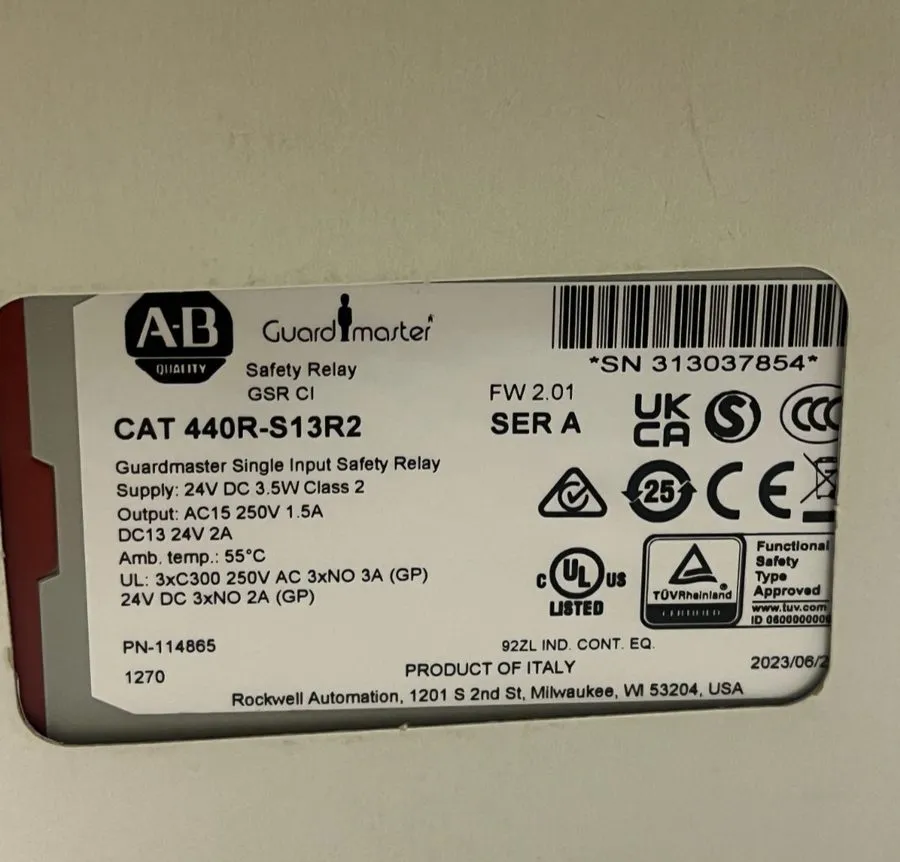 Реле безопасности Allen Bradley 440R-S13R2 Guardmaster Single Input Safety Relay