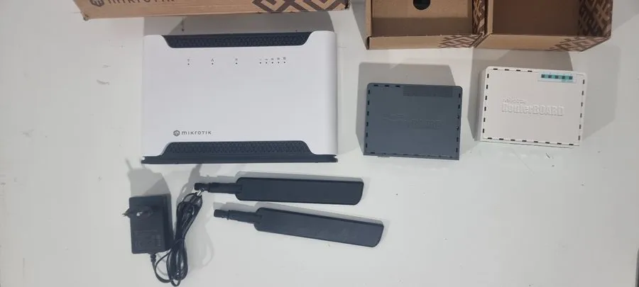 Маршрутизатор Lot of Mikrotik Chateau Lte12 RBD53G Hex Routers — фото лота 2