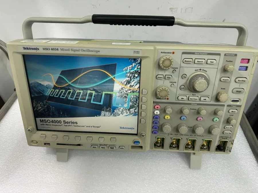 Осциллограф Tektronix MSO4034 Mixed Signal Oscilloscope, 350 MHz, 2.5 GS/s, 4 + 