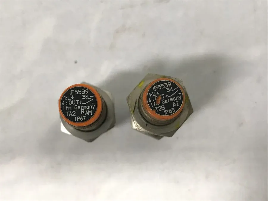 Датчик приближения IFM IF5539 Proximity Switch Sensor