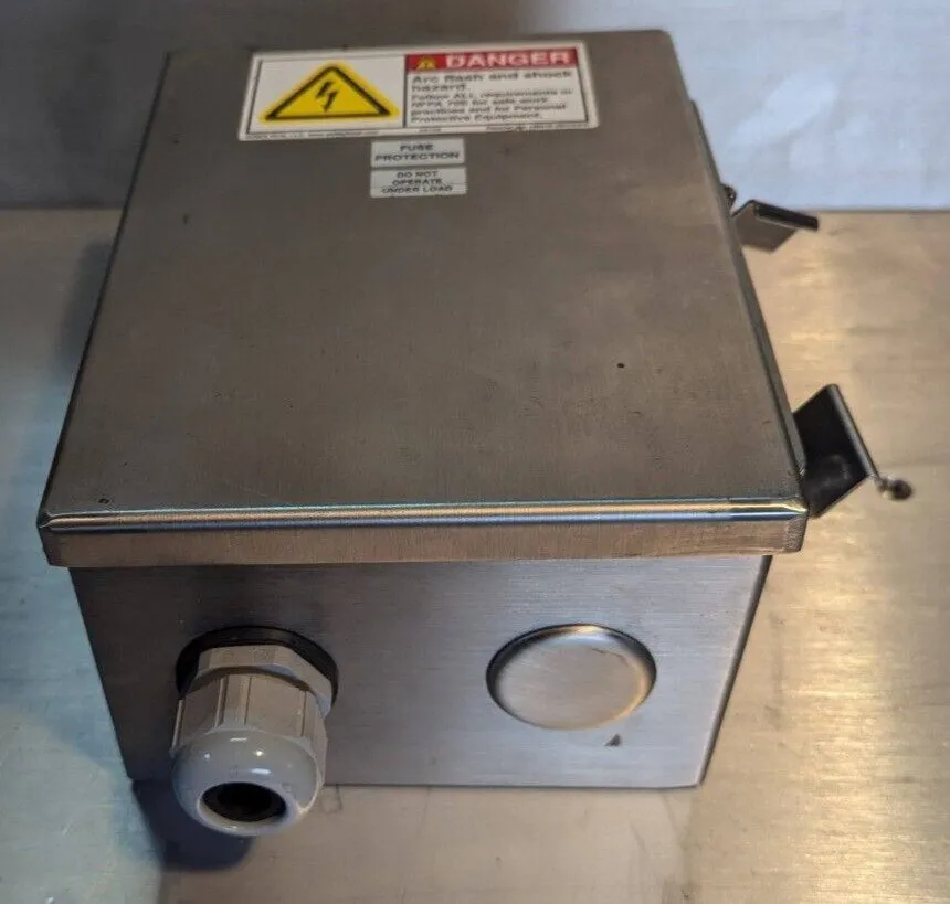 Монтажный шкаф NVENT HOFFMAN A8064CHNFSS STAINLESS STEEL ENCLOSURE 8X6X4 w/ Hole — фото лота 2