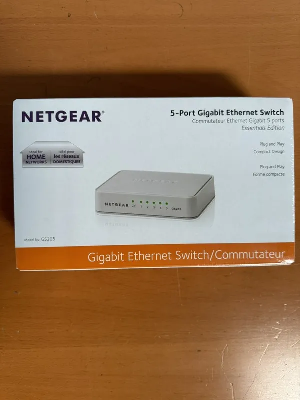 Коммутатор NETGEAR (GS205100PAS) 5 Port Gigabit Ethernet Switch