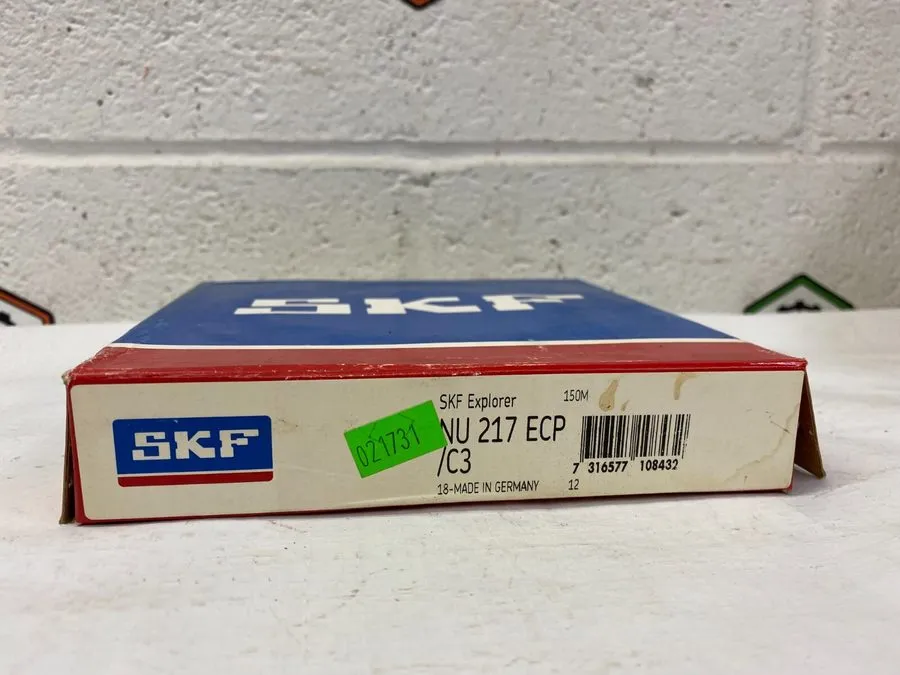 Подшипник SKF NU 220 ECP/C3 single row cylindrical roller bearing