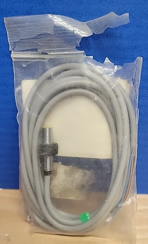 Датчик приближения Turck Bi1-G08K-AP6X 46700 Proximity Sensor Switch 10-30 VDC
