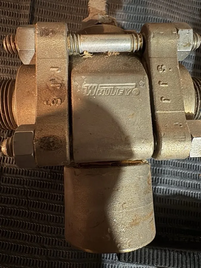 Клапан Whitey Swagelok Nupro Stainless Valve SS-2RS4-A — фото лота 1