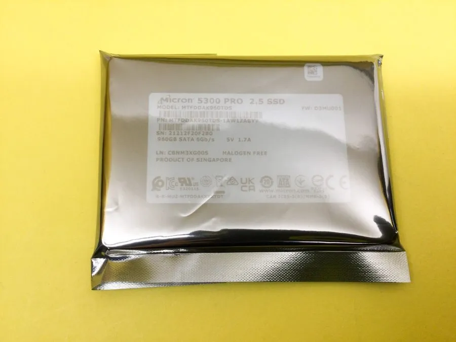 SSD-накопитель Dell Micron 960GB SATA 6Gb/s Enterprise SSD MTFDDAK960TDS DP/N 0C