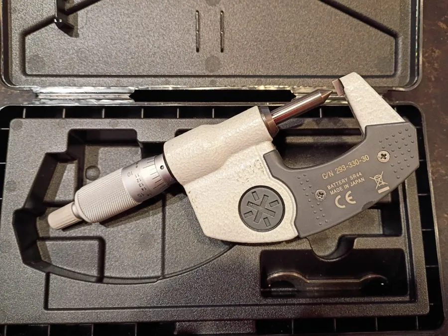 Микрометр Mitutoyo Electronic Digital Outside Micrometer 1" Max .00005" IP65 293