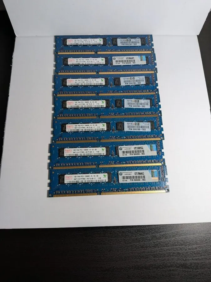 Модуль памяти HYNIX HMT112U7TFR8C-H9 1GB 1Rx8 PC3-10600E ECC HP P/N 500208-562 — фото лота 1
