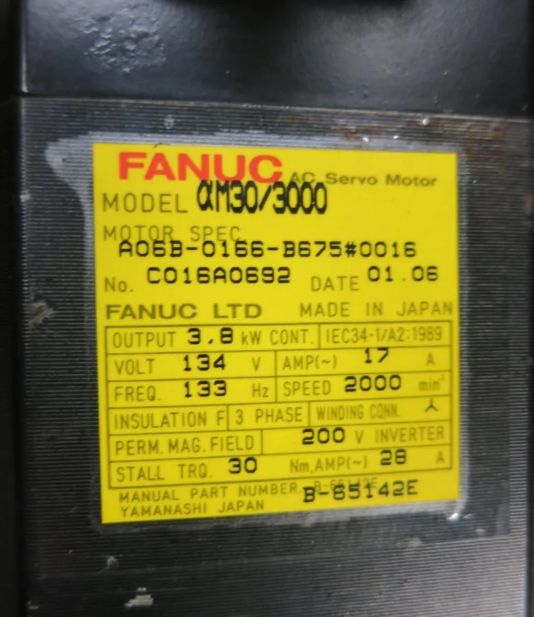 Серводвигатель FANUC aM30/3000 A06B-0166-B675#0016-R AC SERVO MOTOR 3.8Kw 2000RP — фото лота 1