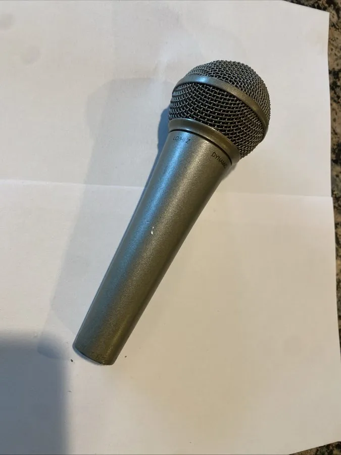 Микрофон Shure 588SDX Dynamic Cardioid Microphone Handheld Vocal Mic