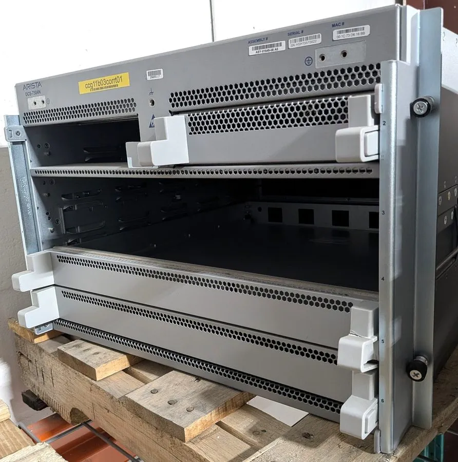 Коммутатор Arista DCS-7504N-CH 7500R 4‑Slot Modular Data Center Switch Chassis