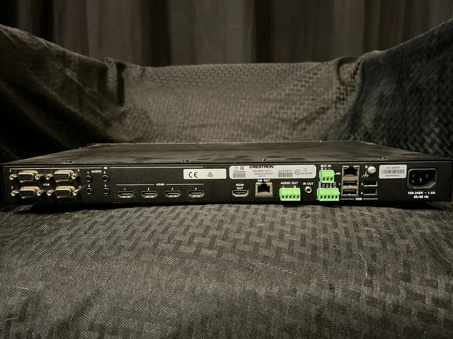 Видеокоммутатор Crestron DM-MD8X1-4K-C 4K Scaling Auto-Switcher Media Distributi