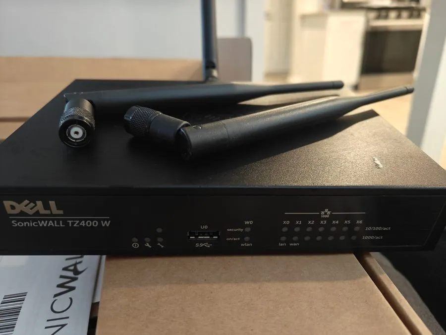 Межсетевой экран SONICWALL TZ300 W APL28-0B5 NETWORK SECURITY FIREWALL APPLIANCE