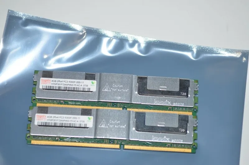 Модуль памяти HYNIX HYMP351F72AMP4N3-Y5 4GB PC2-5300F 2Rx4 DDR2 Ram — фото лота 1